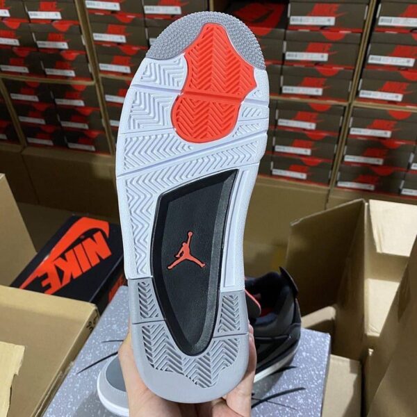 Jordan Shoes Pallets for Sale - Amazon Mega Warehouse.