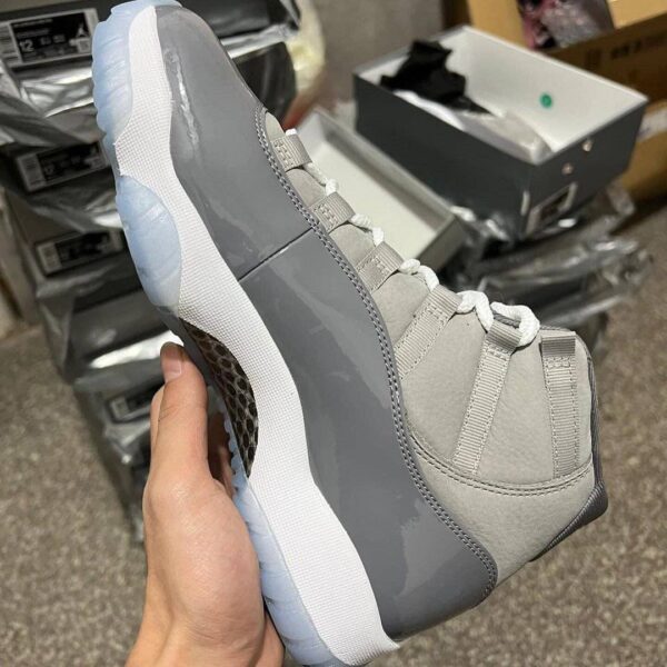 Jordan Shoes Pallets for Sale - Amazon Mega Warehouse.