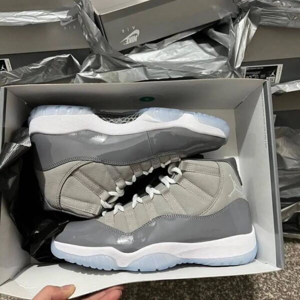 Jordan Shoes Pallets for Sale - Amazon Mega Warehouse.