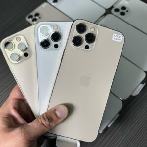 Refurbished Mixed iPhones   - Wholesales Liquidation