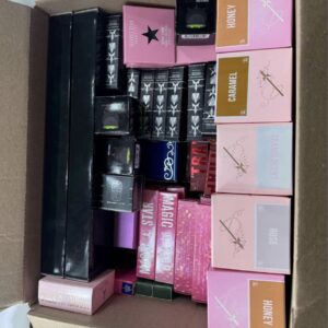 Jeffree star cosmetics pallet - Amazon Mega warehouse