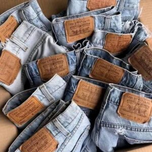 Levi jeans 👖 pallets available